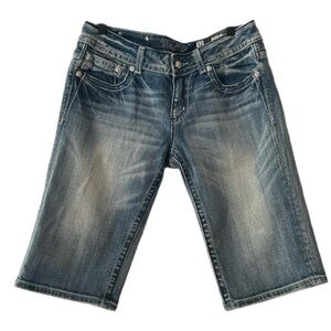Miss Me Low‎ Rise Denim Shorts Size 32 Excellent Condition